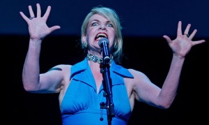 Martina Zinner beim Improvision Song Contest
